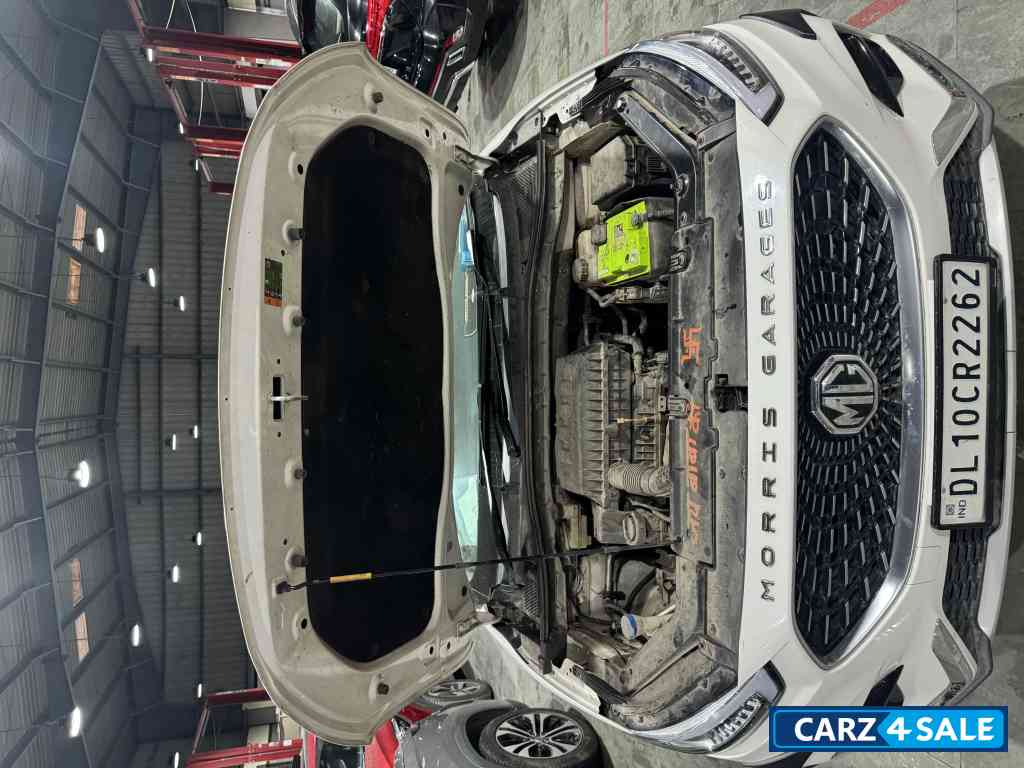 MG Astor Sharp 1.5 MT