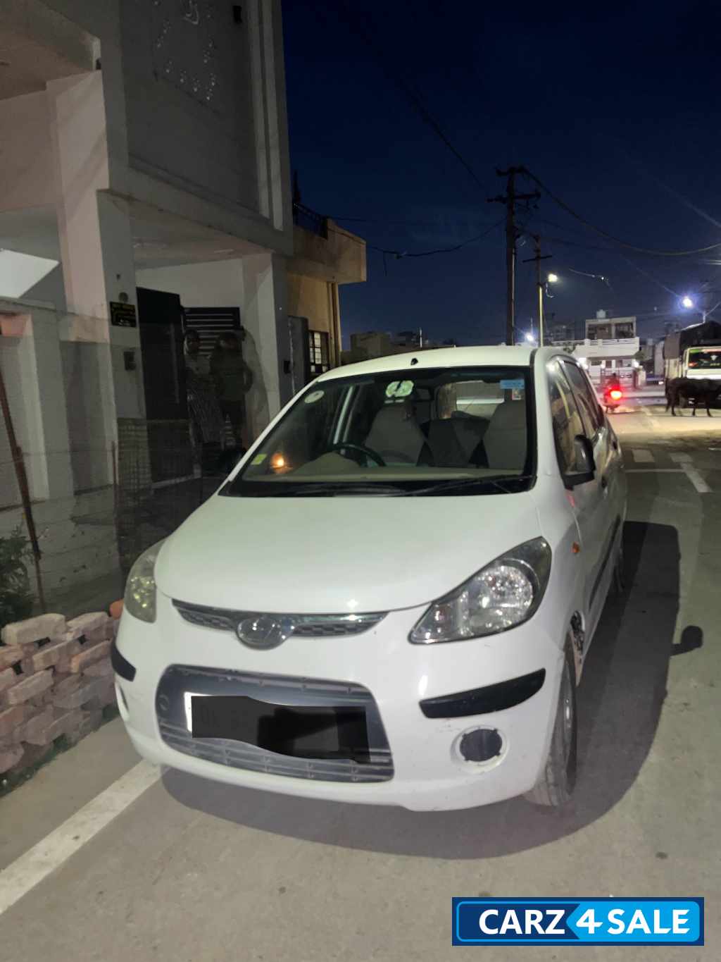 White Hyundai i10 Era