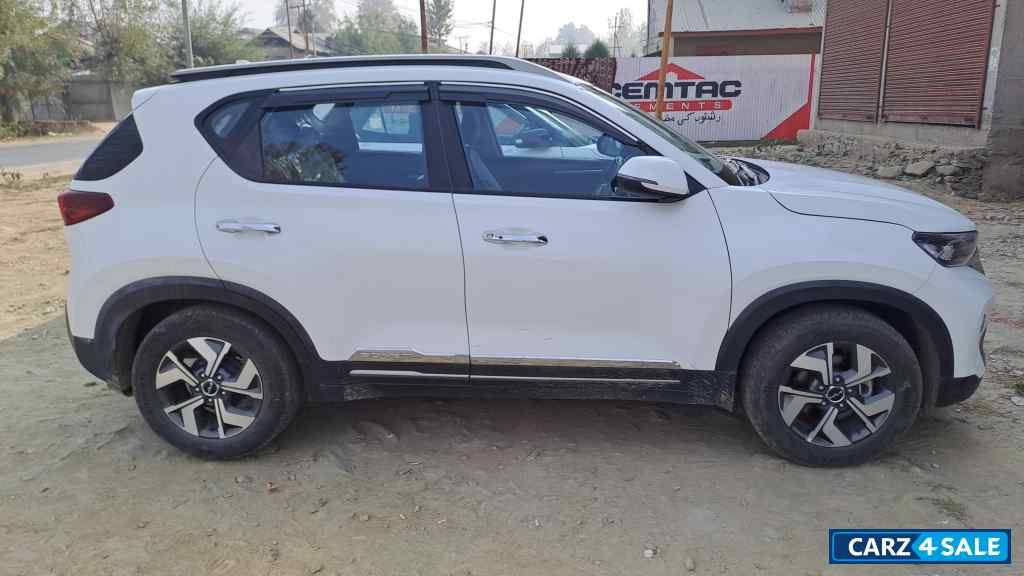 White Kia Sonet Htx Plus 1.5 MT