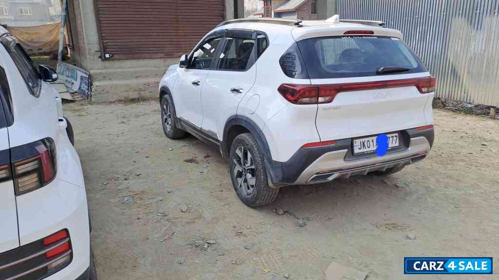 White Kia Sonet Htx Plus 1.5 MT