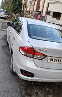 White Maruti Suzuki Ciaz