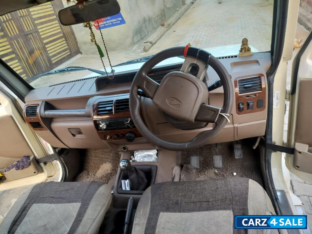 Mahindra Bolero SLX