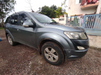 Silver Mahindra XUV 500 W6