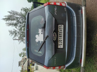 Silver Mahindra XUV 500 W6