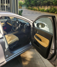 Honda City V CVT Automatic