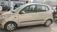Beige Hyundai i10 Magna