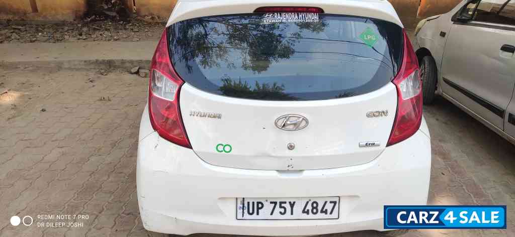 White Hyundai Eon Era lpg