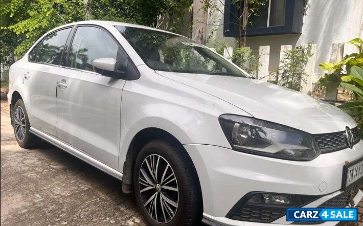Volkswagen Vento Highline