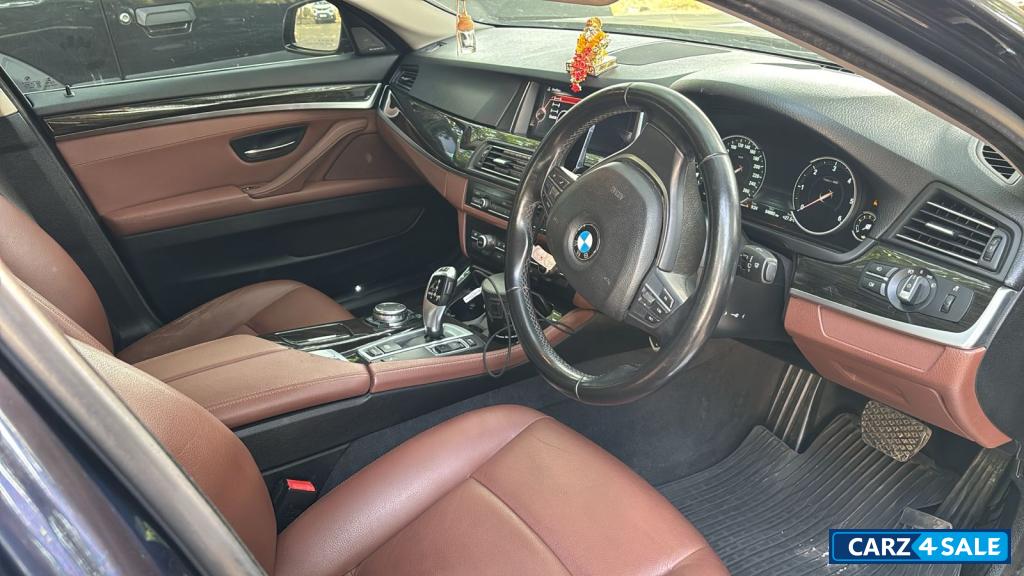 BMW 5-Series 520D Luxury Line