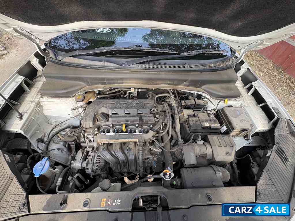 White Dual Tone Hyundai Creta Knight S Plus Petrol 1.5