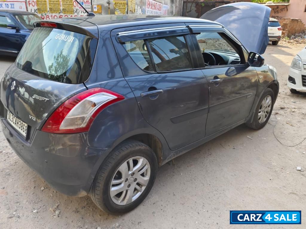 Maruti Suzuki Swift vxi