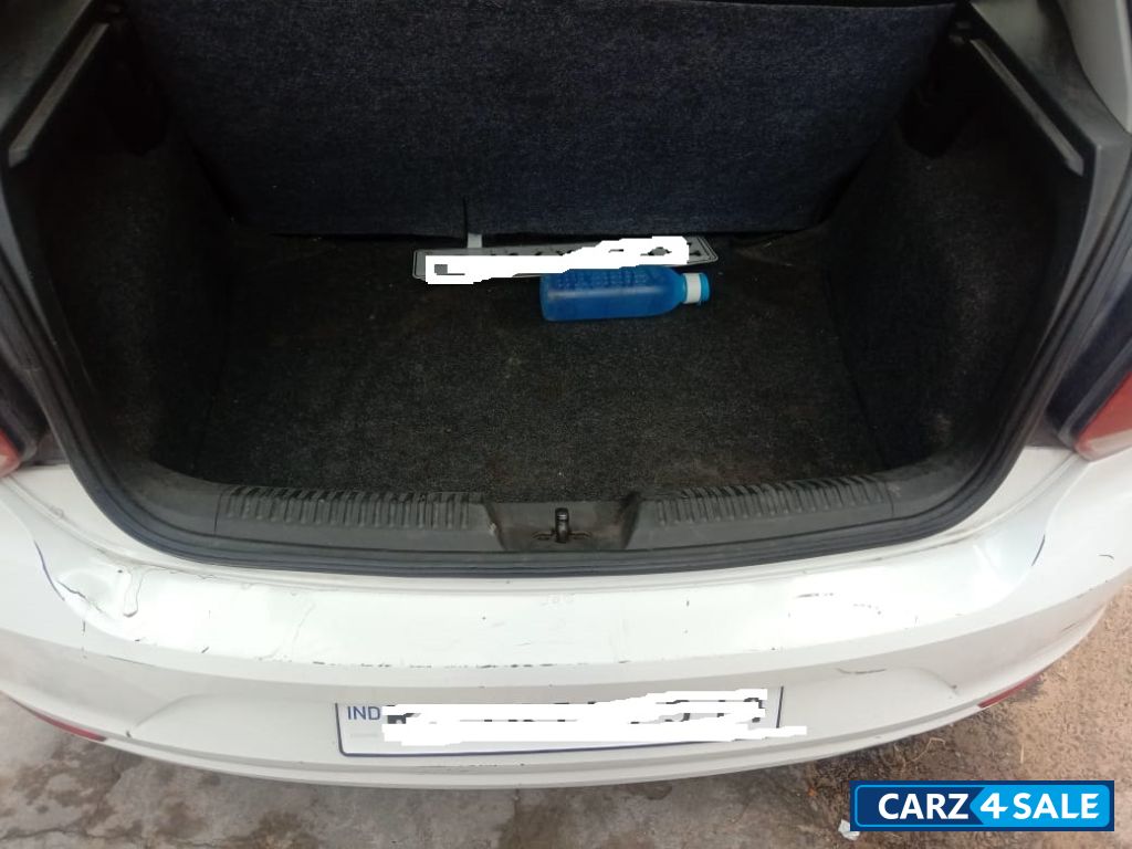 Volkswagen Polo 1. MPI COMFORTLINE Volkswagen Polo 1. MPI COMFORTLINE