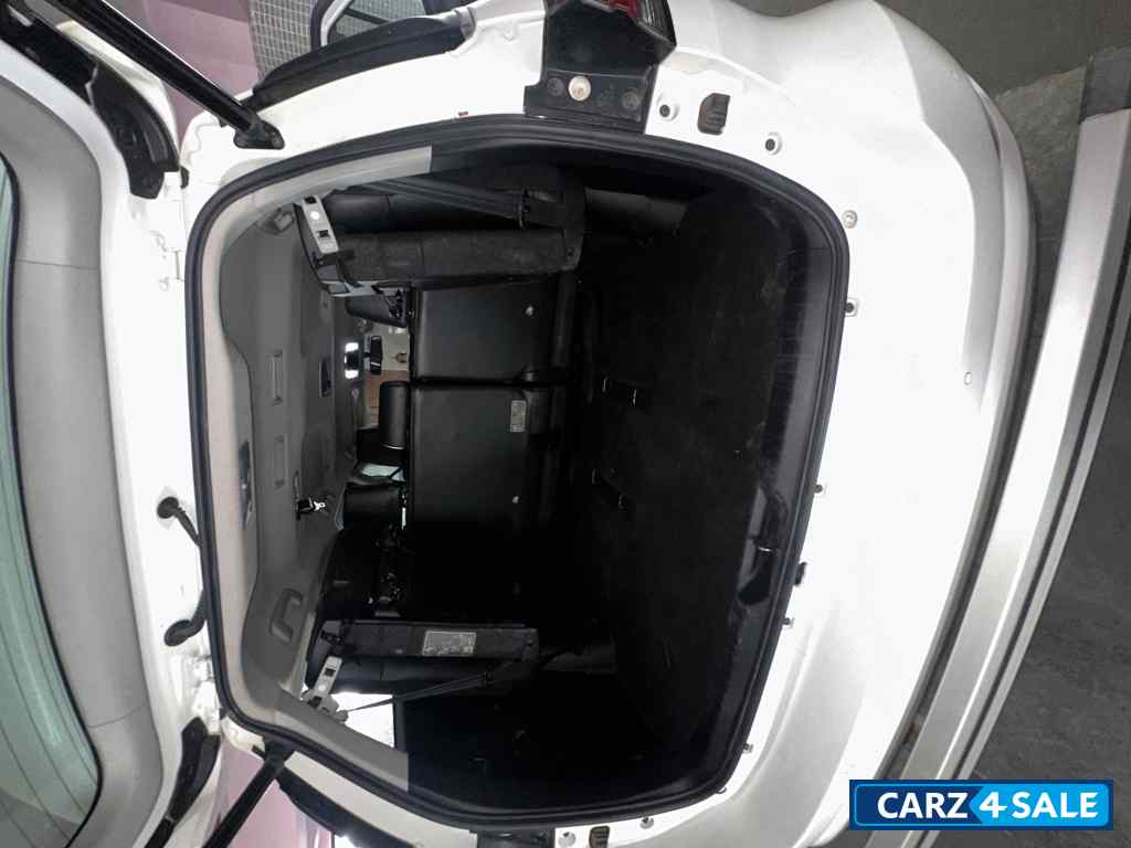 White Toyota Fortuner