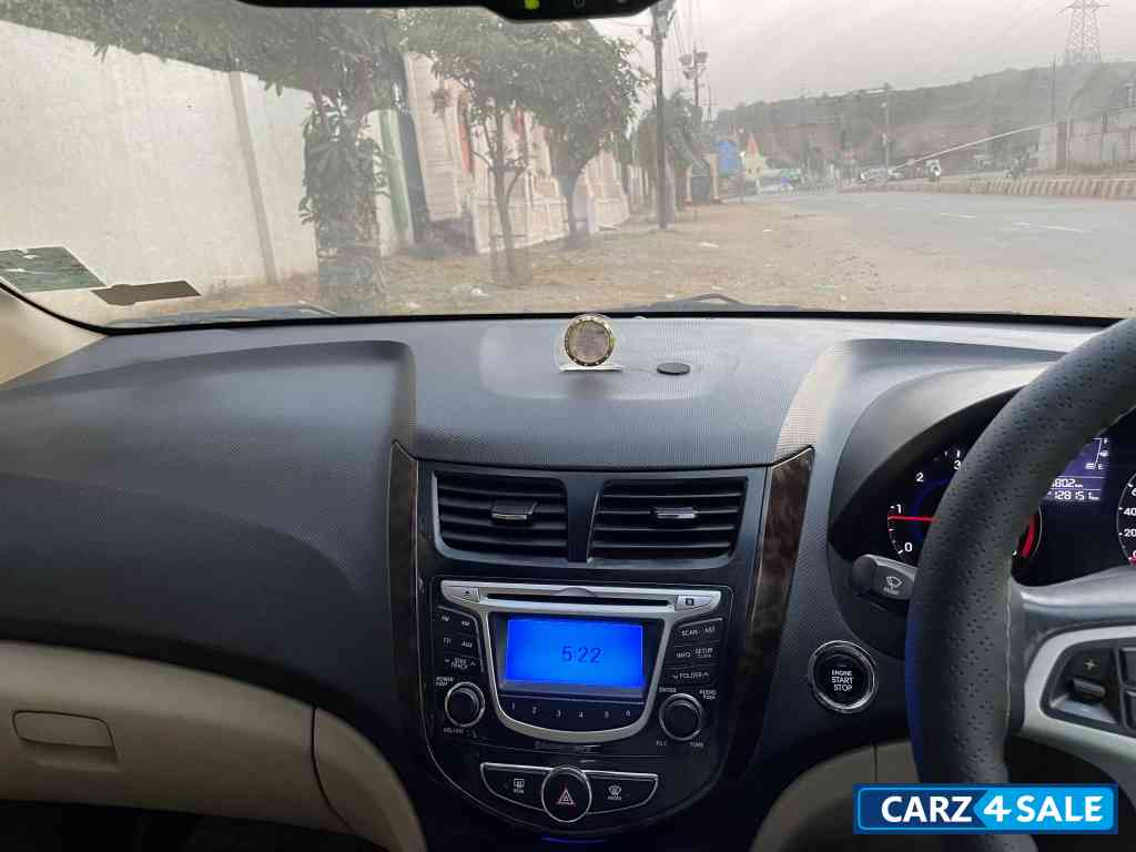 Hyundai Verna 1.6 crdi sx