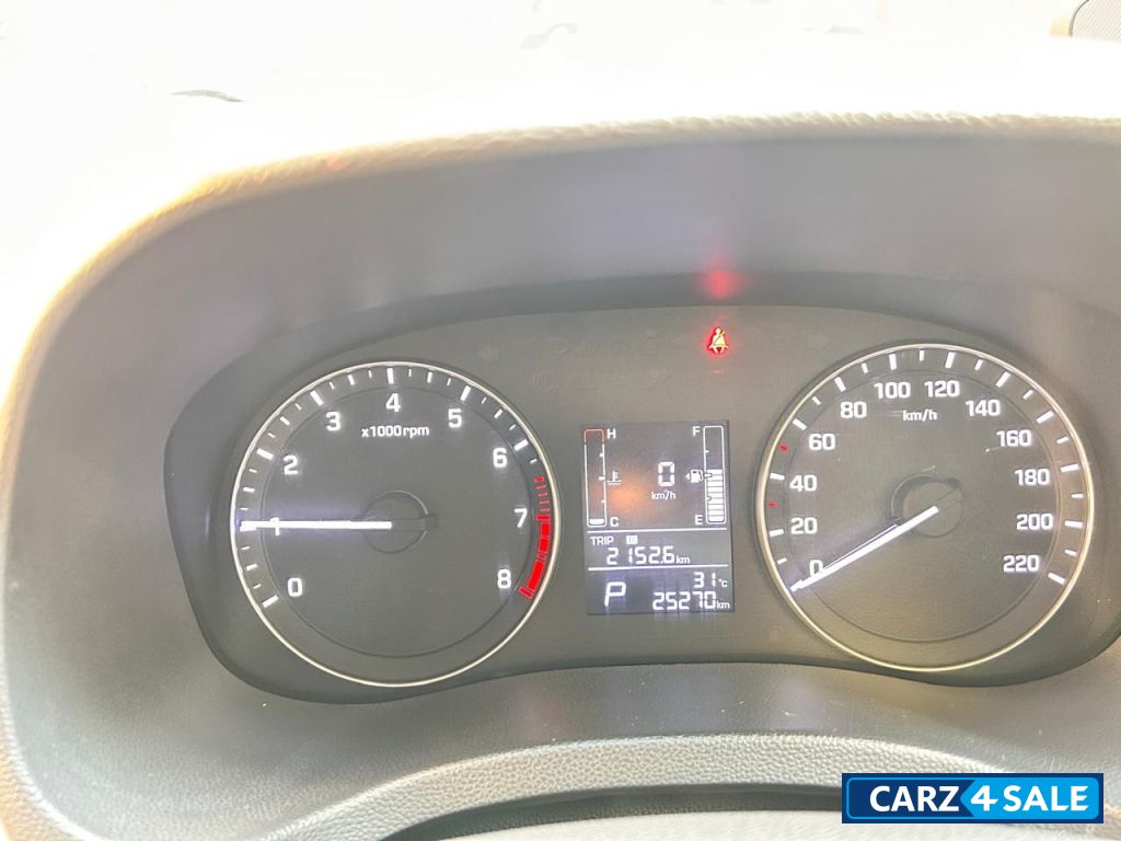 White Hyundai Creta 1.6VTVT AUOT SX+