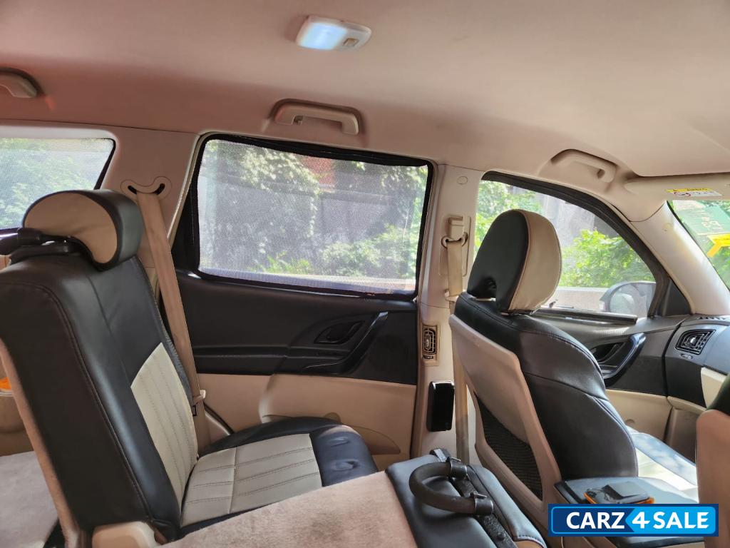 Orange Mahindra XUV 500 W4