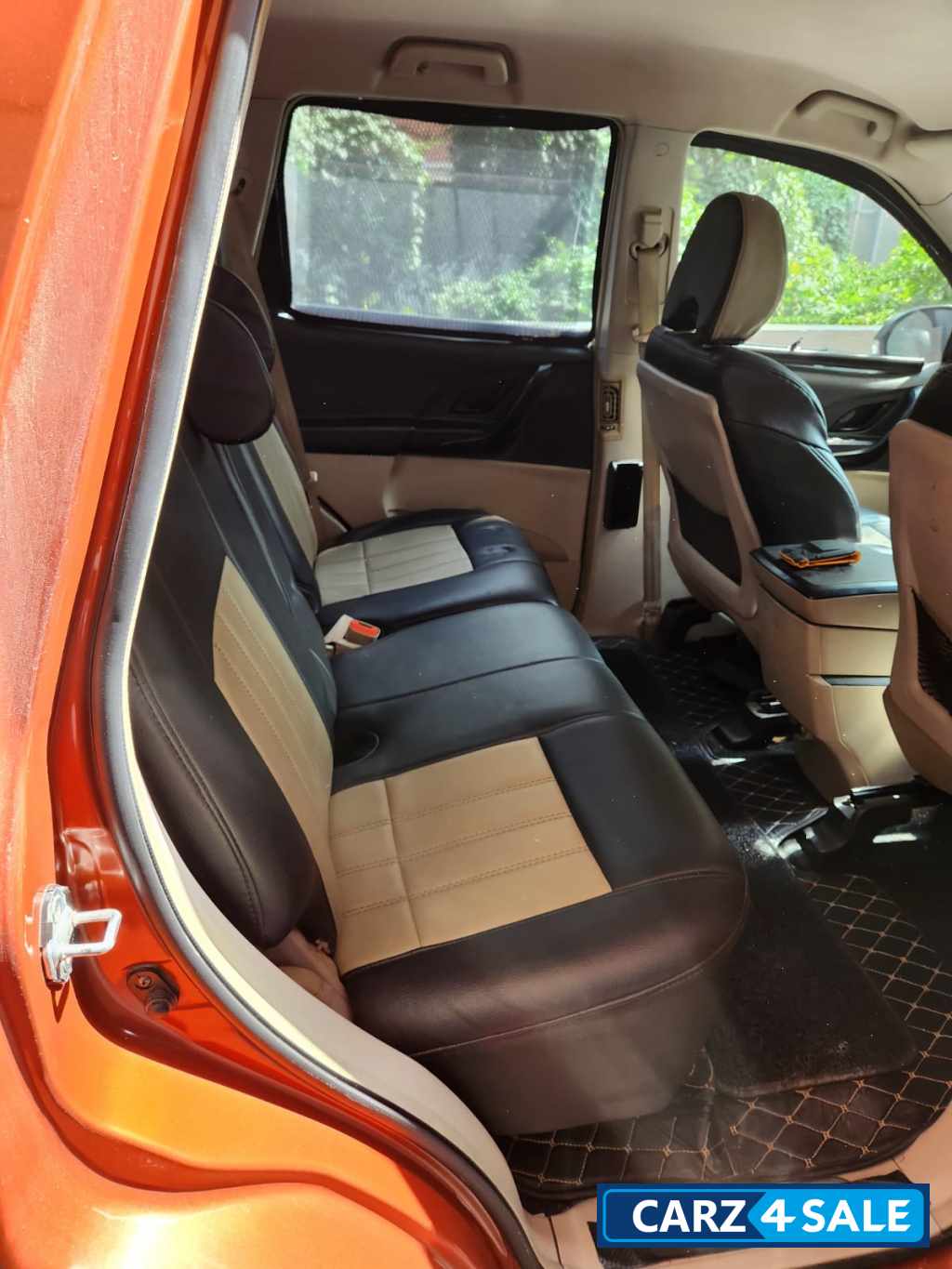 Orange Mahindra XUV 500 W4