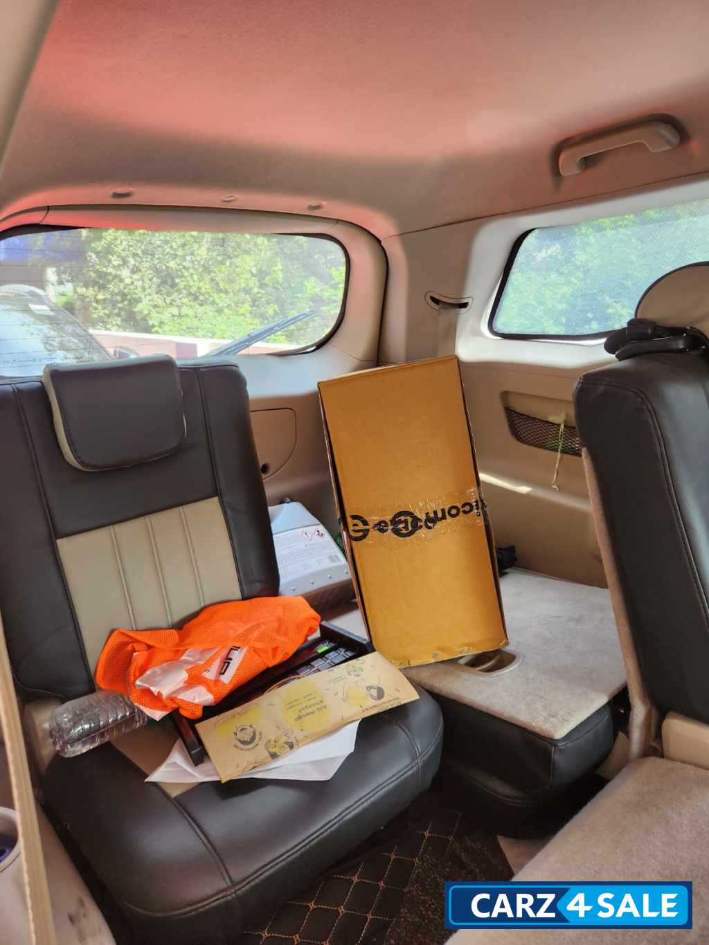 Orange Mahindra XUV 500 W4