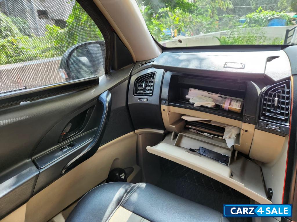 Orange Mahindra XUV 500 W4