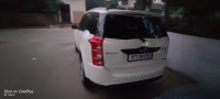 Mahindra XUV 500 W6