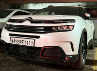 White Citroen C5 Aircross Shine