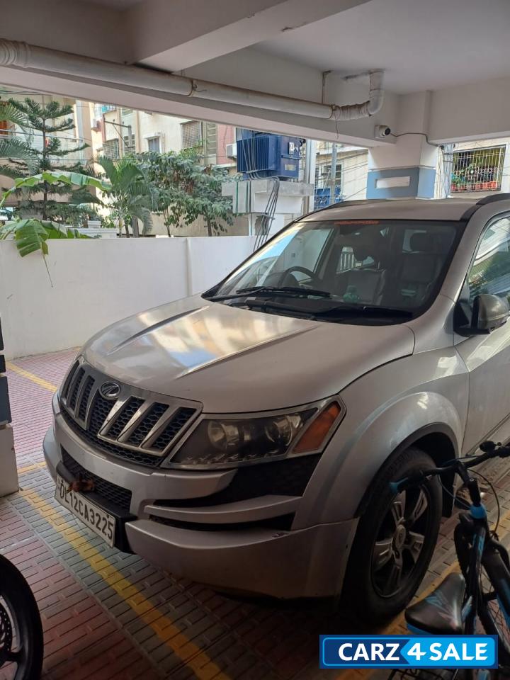 Mahindra XUV 500 W8