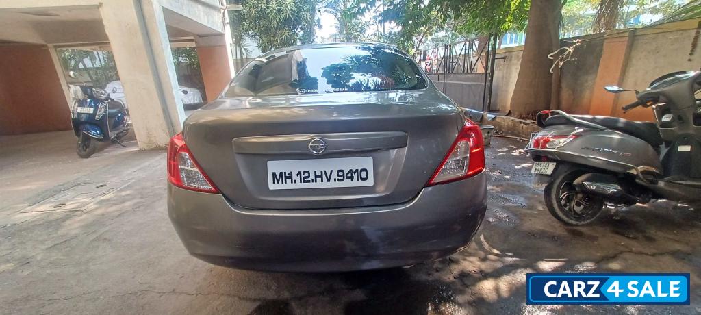 Black Gray Nissan Sunny XL