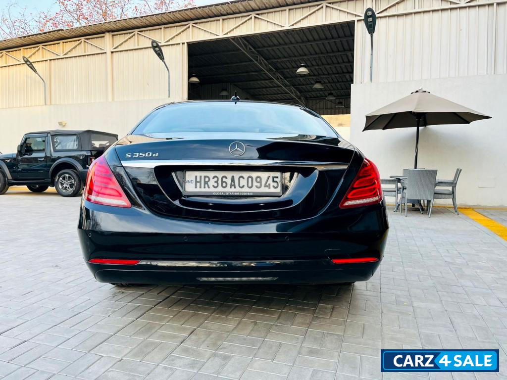 Black Mercedes-Benz S-Class 350 Diesel