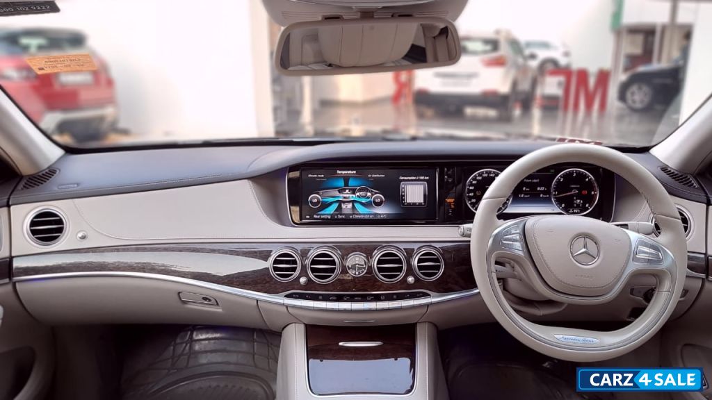 Black Mercedes-Benz S-Class 350 Diesel