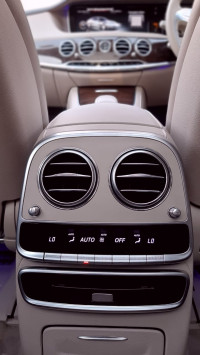 Black Mercedes-Benz S-Class 350 Diesel