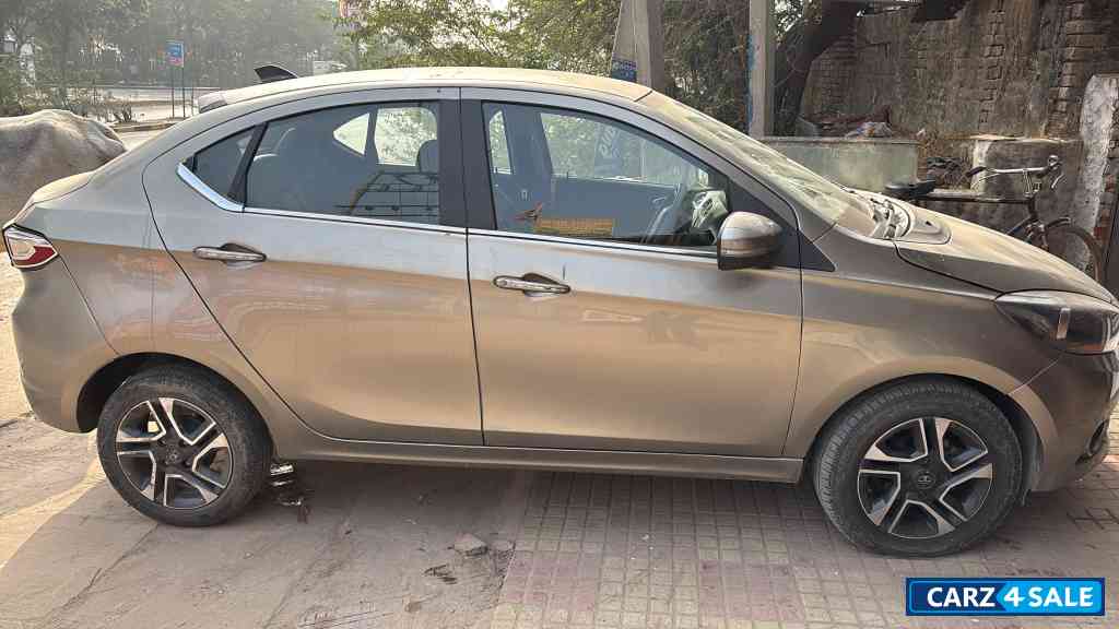 Tata Tigor XZ+ leatherette pack