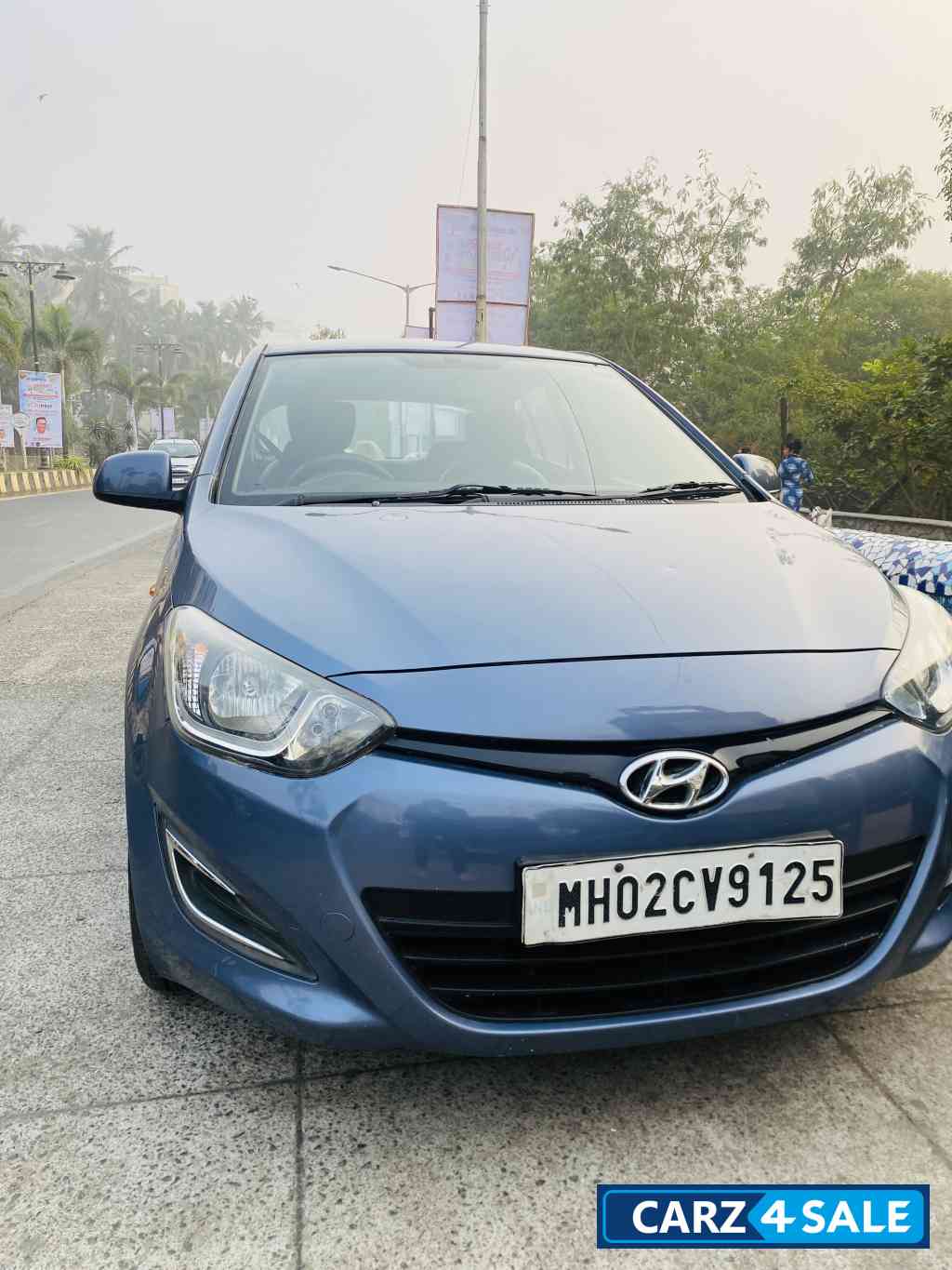 T Blue Hyundai i20 Magna
