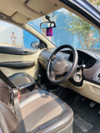 T Blue Hyundai i20 Magna