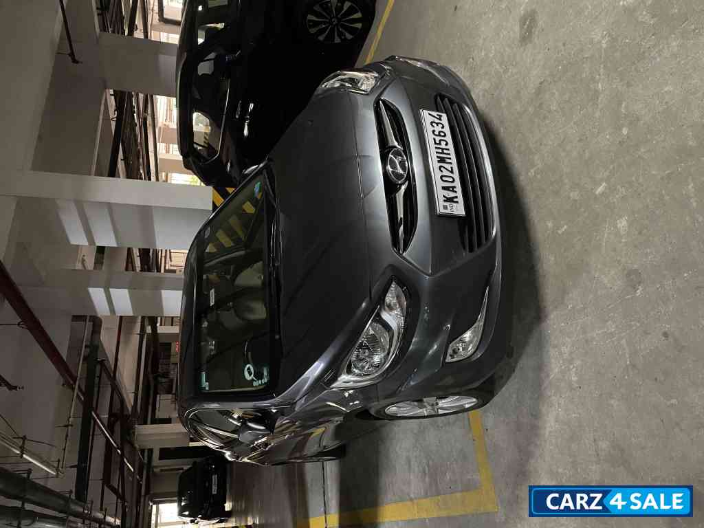 Grey Hyundai Verna SXVTVT