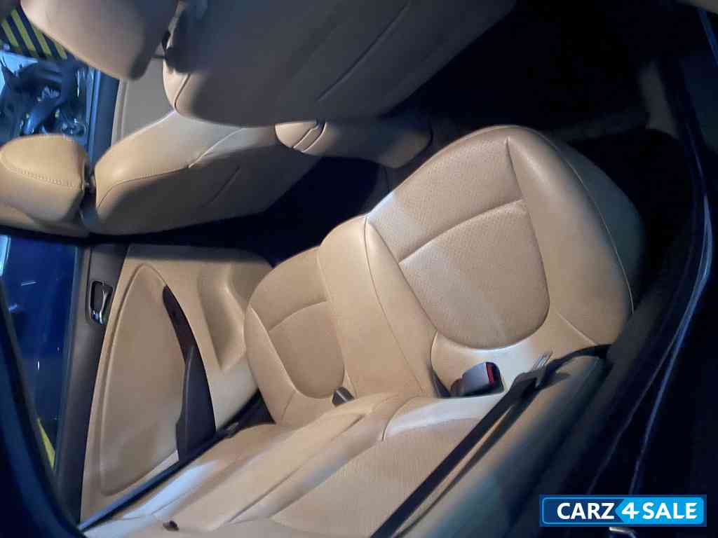 Grey Hyundai Verna SXVTVT