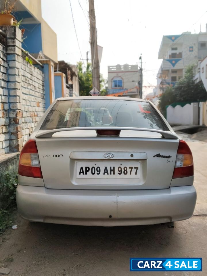 Silver Hyundai Accent Gls