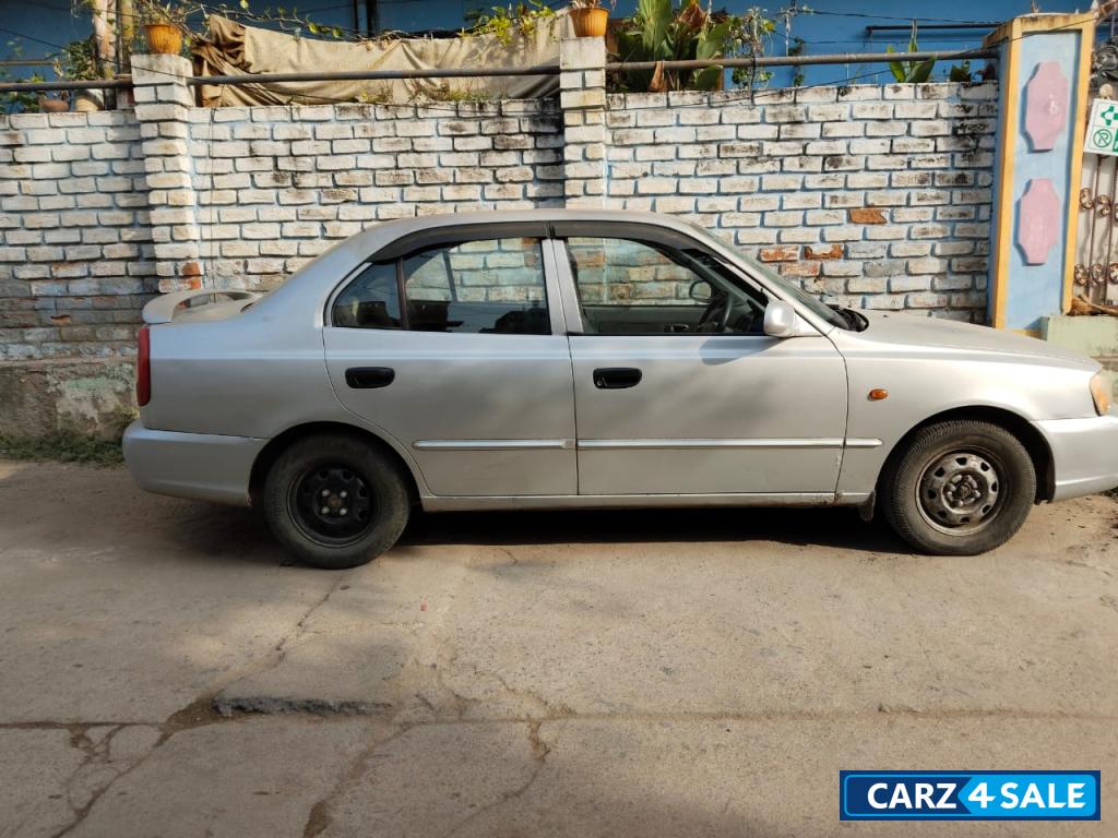 Silver Hyundai Accent Gls