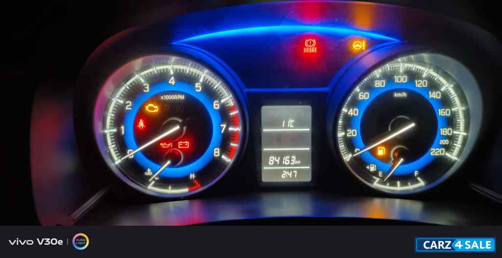 Silver Sleti Maruti Suzuki Baleno 1.2 delta