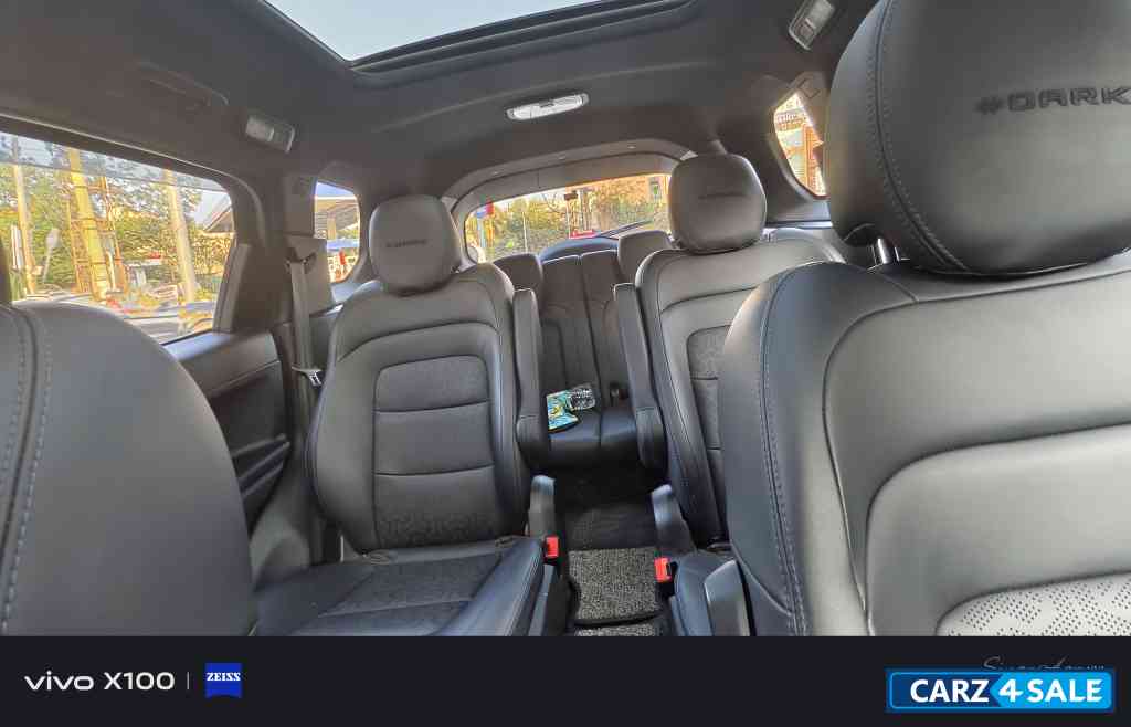 Oberon Black Tata Safari XZPLUSMT6S