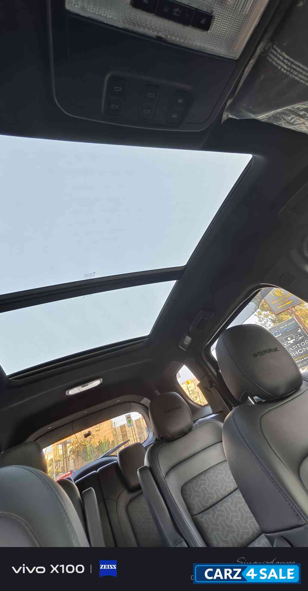 Oberon Black Tata Safari XZPLUSMT6S