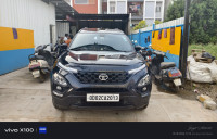 Oberon Black Tata Safari XZPLUSMT6S