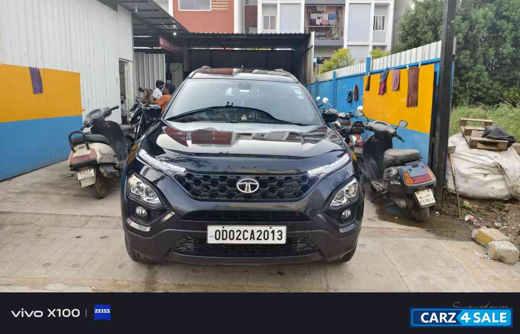 Oberon Black Tata Safari XZPLUSMT6S