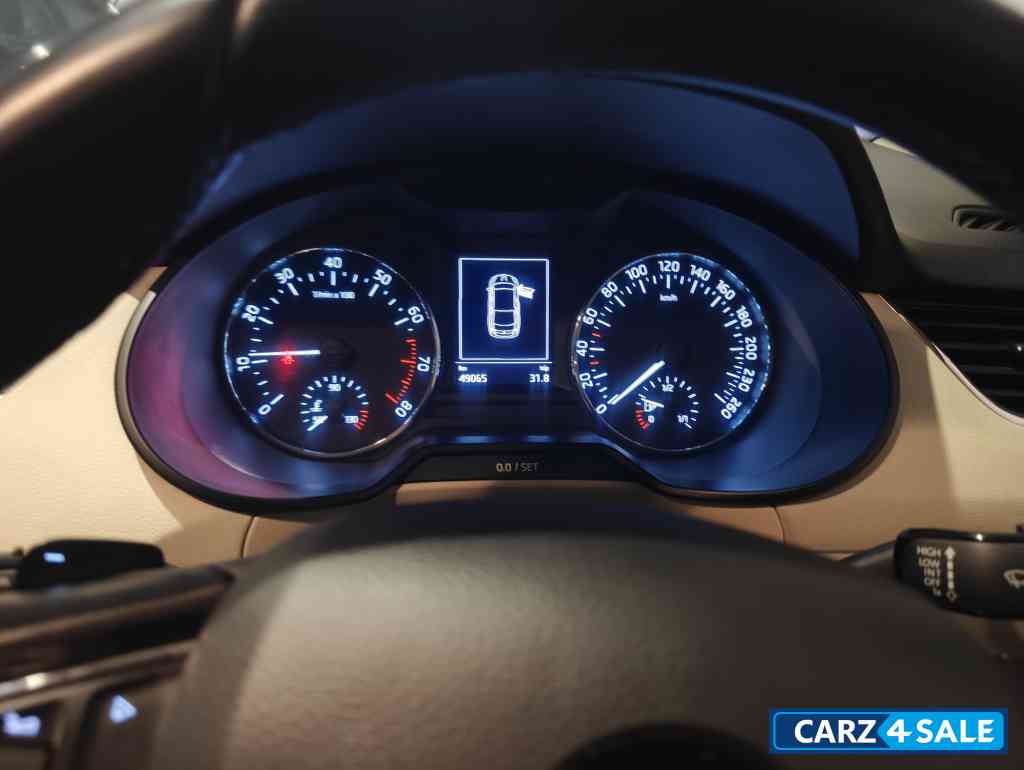 Black Skoda Octavia 1.8 TSI STYLE PLUS AT PETROL