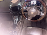 Porsche Cayenne PETROL