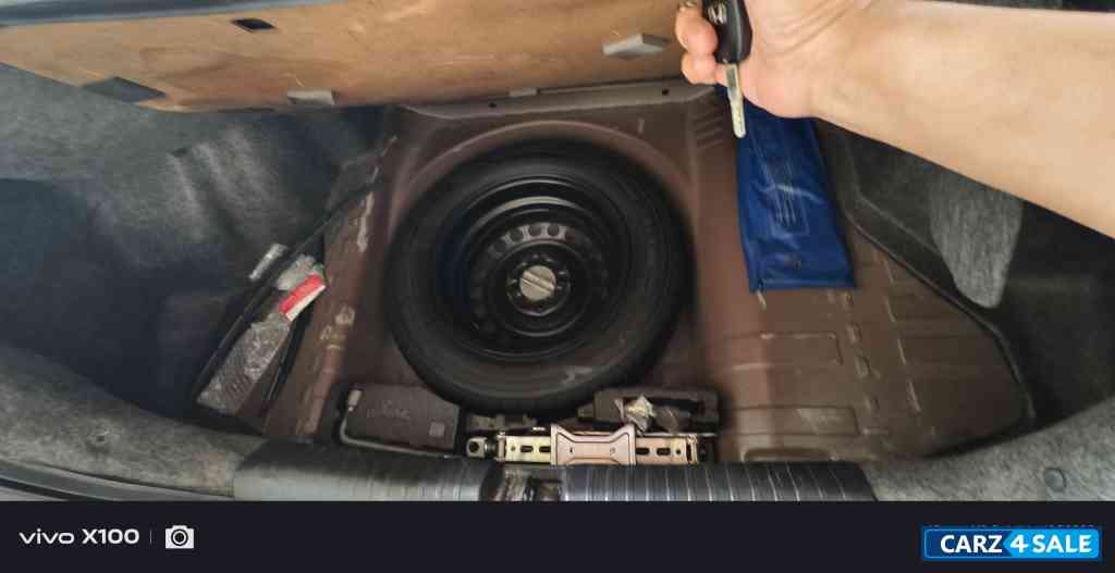 Honda Amaze Petrol SX MT (IVTEC)