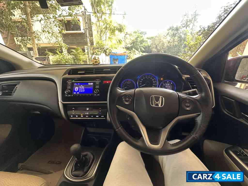 Red Honda City VX