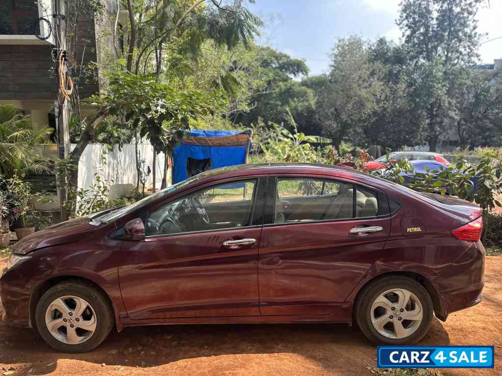 Red Honda City VX