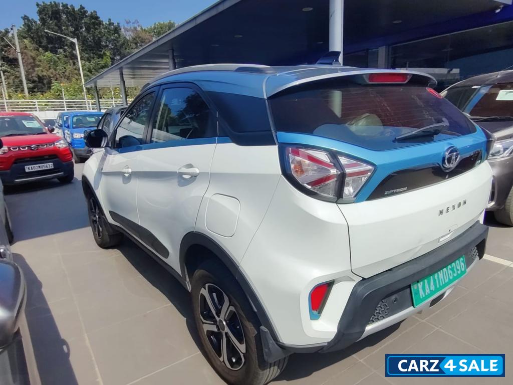White Tata Nexon EV ZX plus