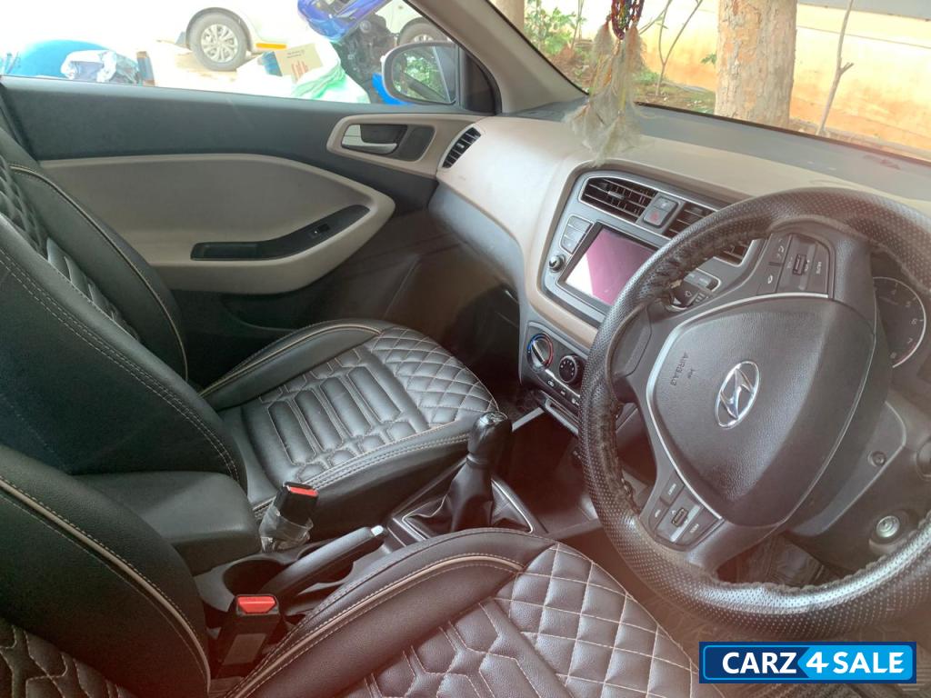 Red Hyundai Elite i20 Sportz plus 1.2 petrol