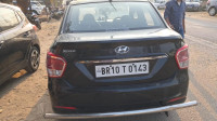 Black Hyundai Xcent SX